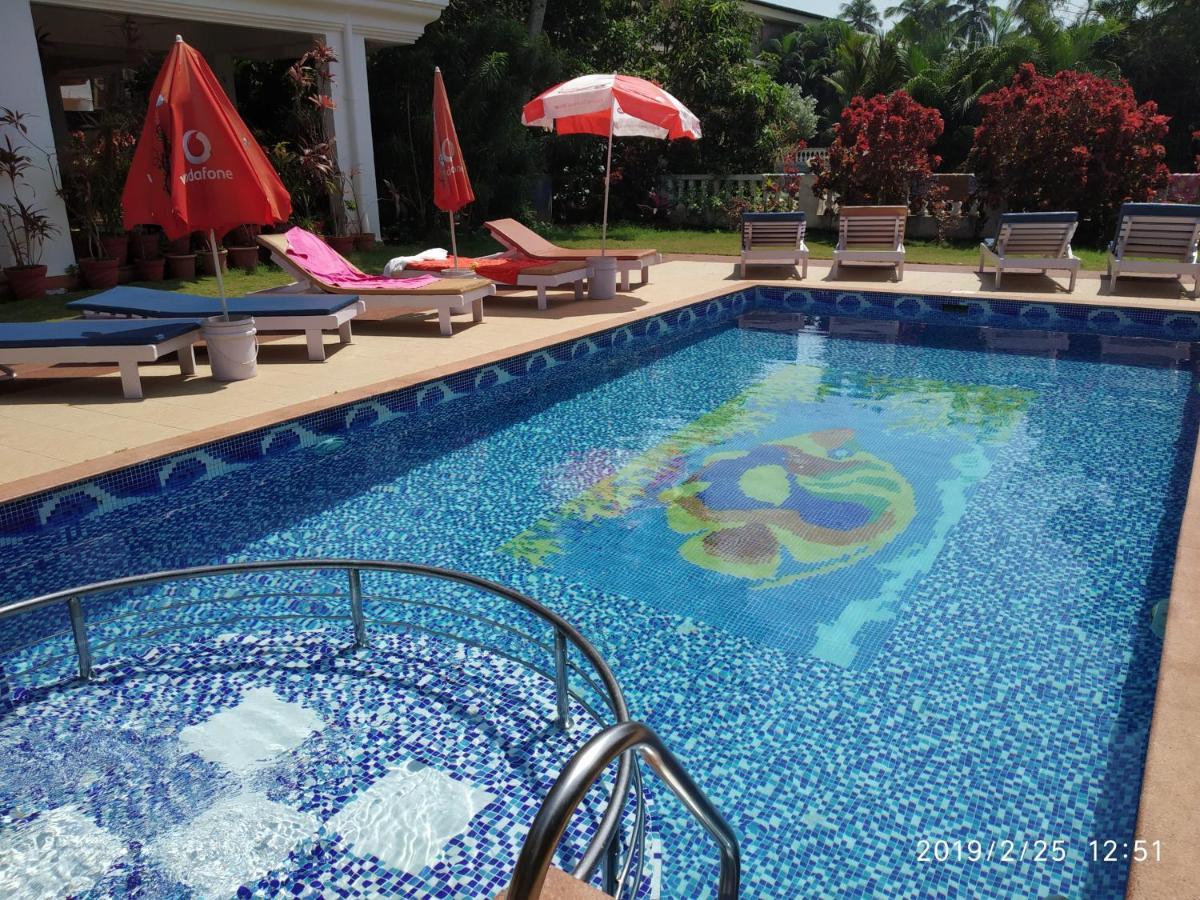 Bluesea Beach Resort Кандолим Экстерьер фото