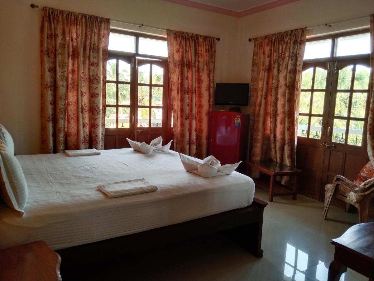 Bluesea Beach Resort Кандолим Экстерьер фото